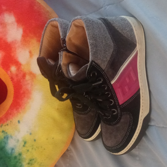 Fendi kids sneakers, GUC - Picture 5 of 5